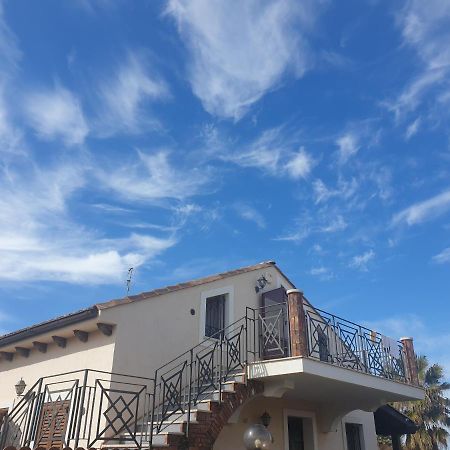 Rentopolis Villa Amare Campofelice Di Roccella Exterior foto