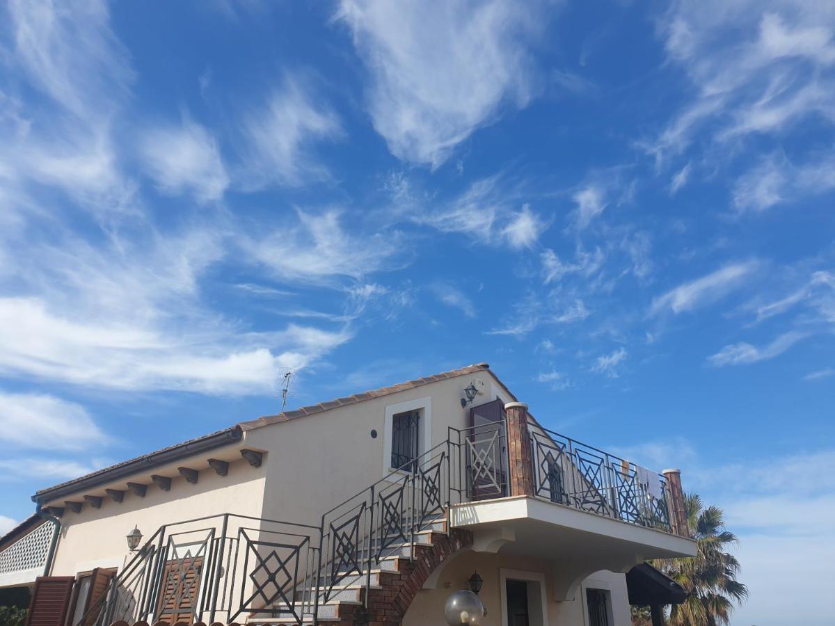 Rentopolis Villa Amare Campofelice Di Roccella Exterior foto